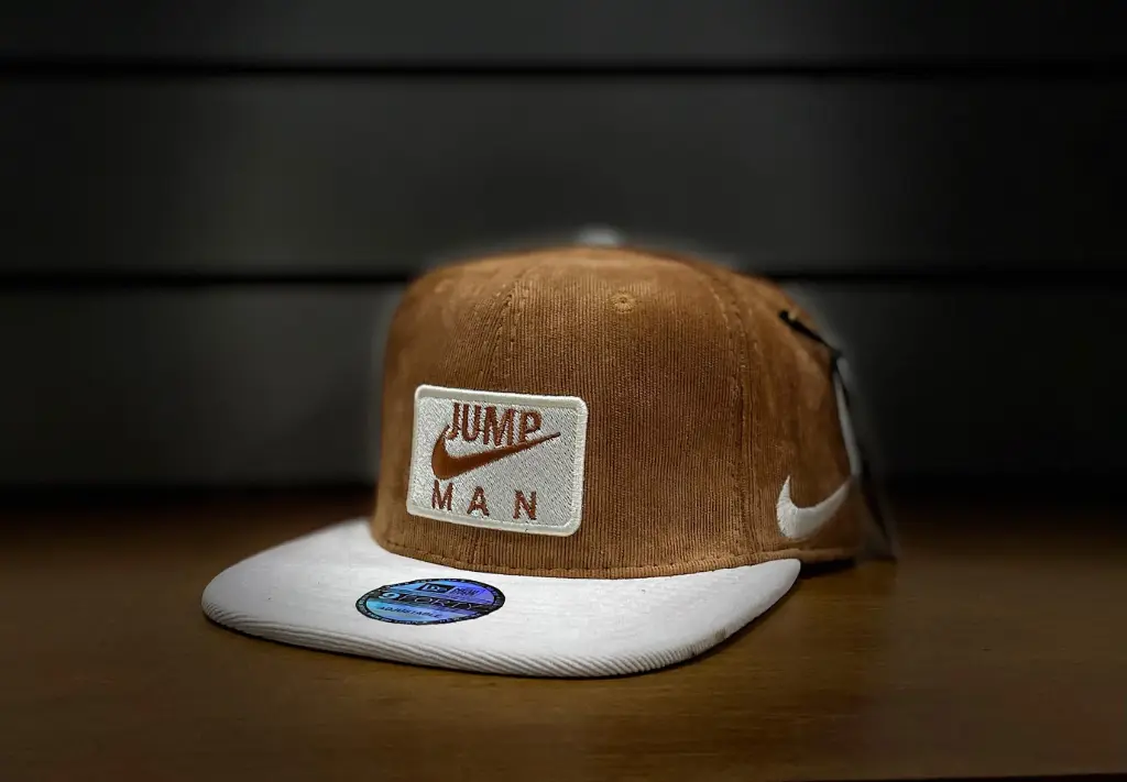 Gorra New Era -Nike