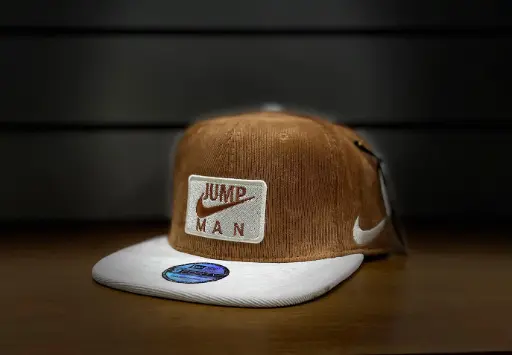 Gorra New Era -Nike