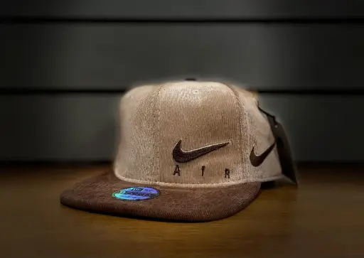 Gorra New Era -Nike
